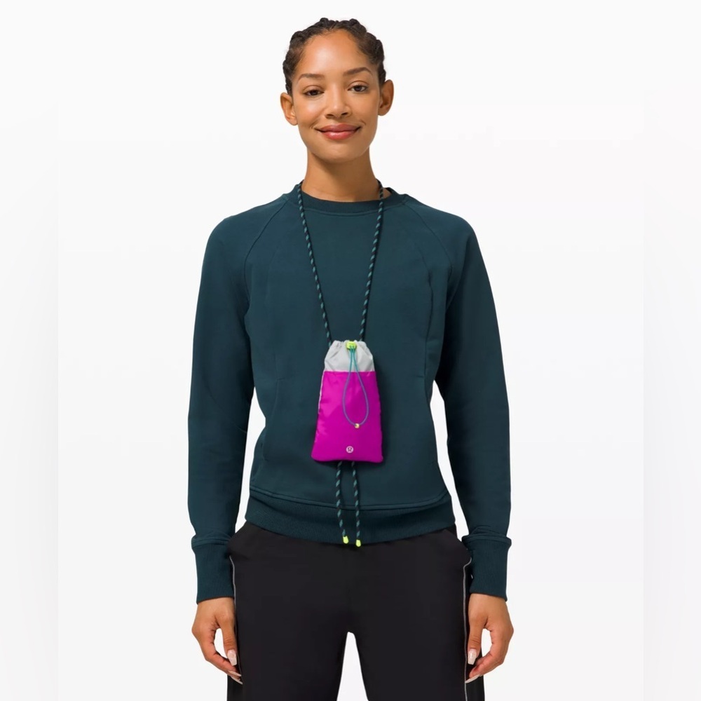 Lululemon Play Forward Crossbody